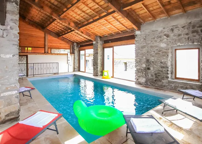 Vakantiehuis Pet Friendly In With Sauna *