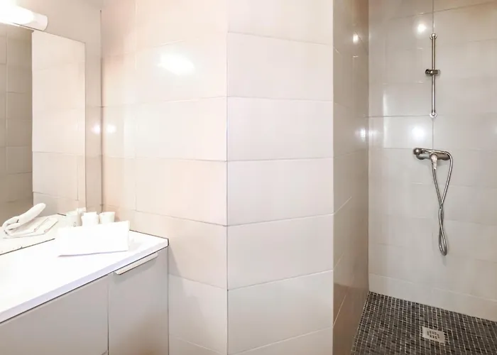 Pet Friendly In With Sauna Privas