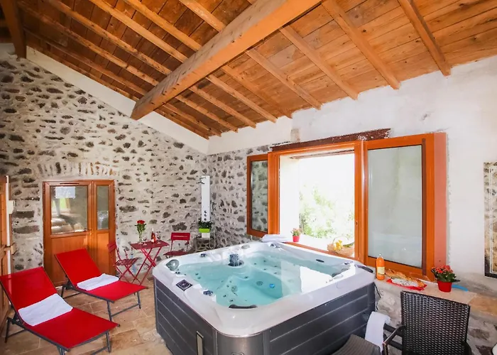 Pet Friendly In With Sauna * Privas