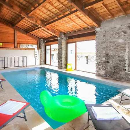 Holiday home Pet Friendly In With Sauna *