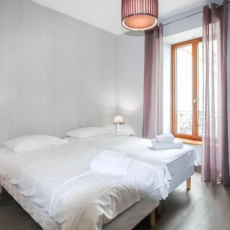 Gemütliches Haus In Mit Sauna Privas
